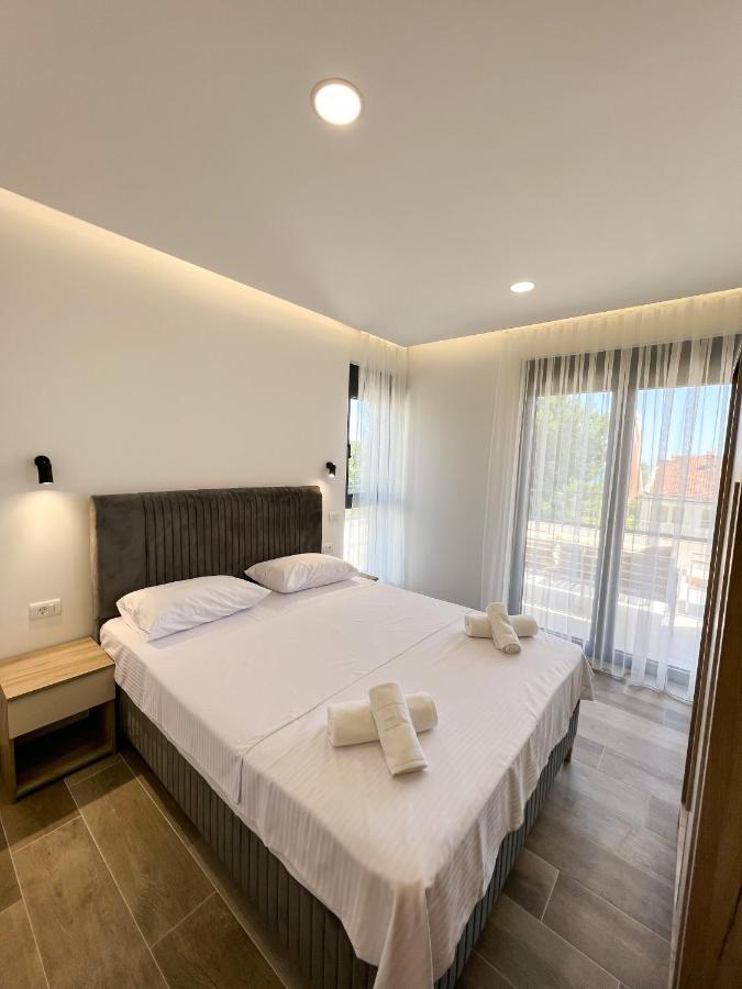Square Residence 乌尔齐尼 外观 照片